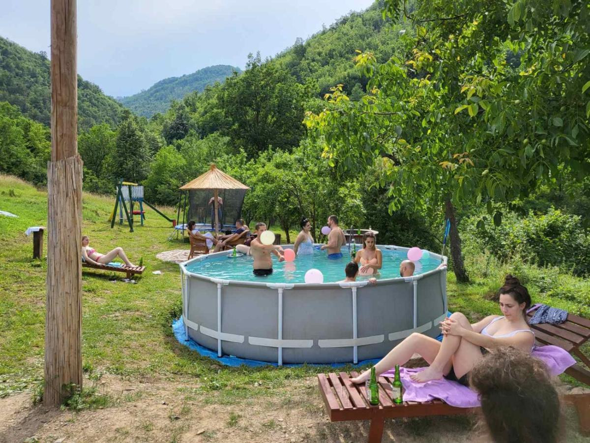 Seosko Domacinstvo „Gabar” Βίλα Custica Εξωτερικό φωτογραφία